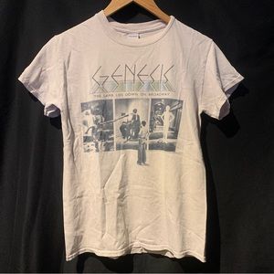 Genesis Lamb Lies Down On Broadway Adult T-Shirt Off white Sz S Mens S/S 17x25